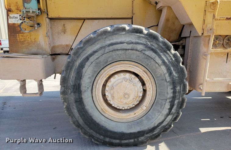 image for item DX7194 1985 Caterpillar 966D wheel loader