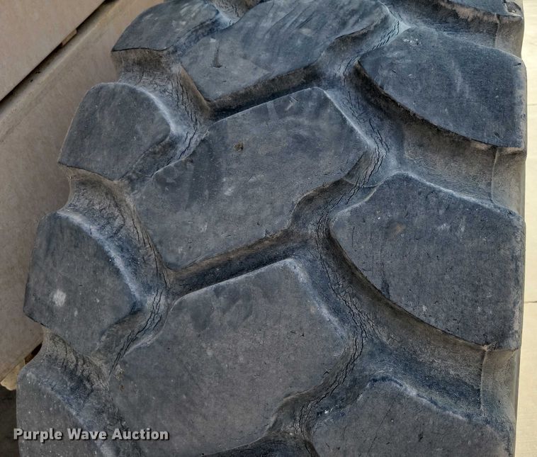 image for item DX7194 1985 Caterpillar 966D wheel loader