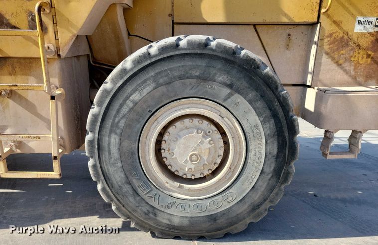 image for item DX7194 1985 Caterpillar 966D wheel loader
