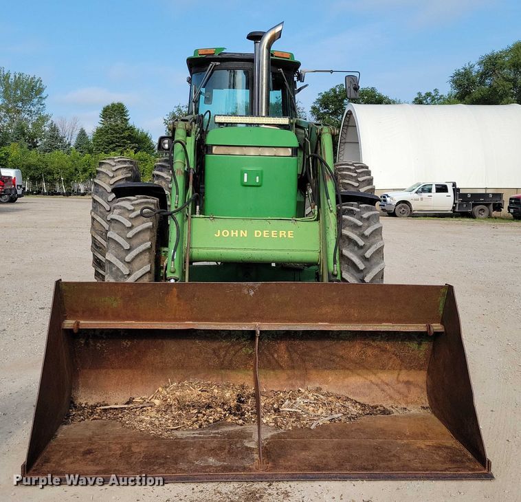 image for item DX7202 1984 John Deere 4650 MFWD tractor