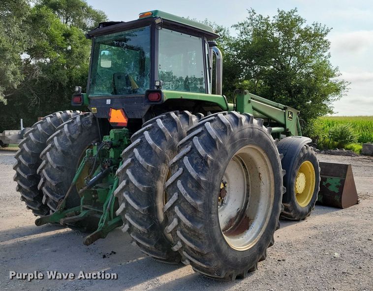 image for item DX7202 1984 John Deere 4650 MFWD tractor