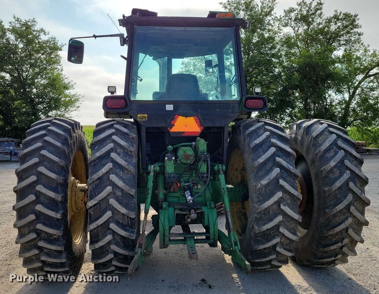 image for item DX7202 1984 John Deere 4650 MFWD tractor