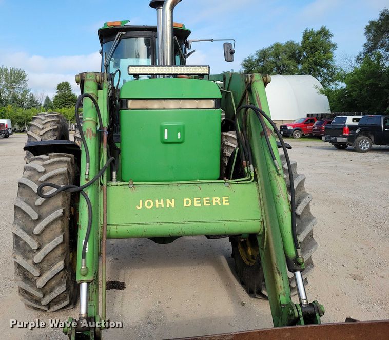 image for item DX7202 1984 John Deere 4650 MFWD tractor