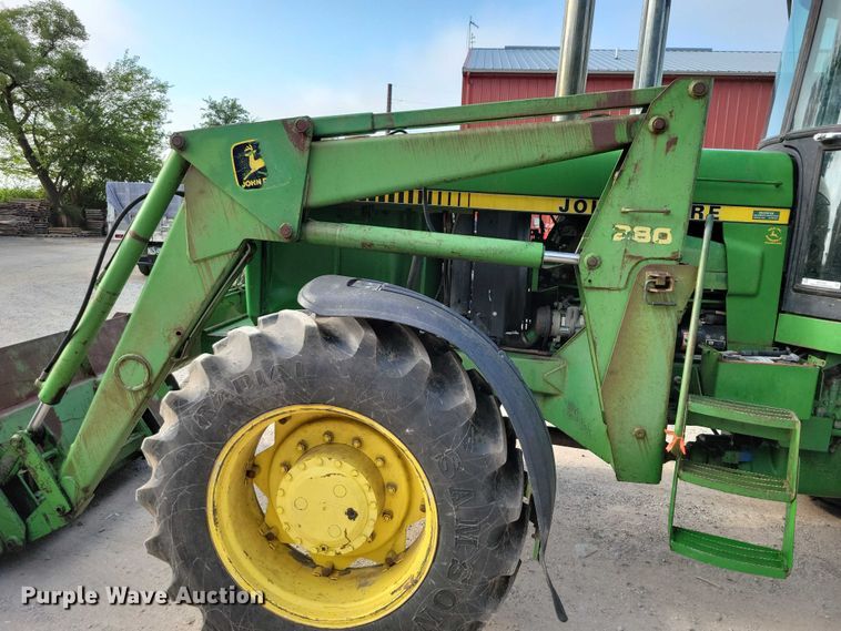 image for item DX7202 1984 John Deere 4650 MFWD tractor