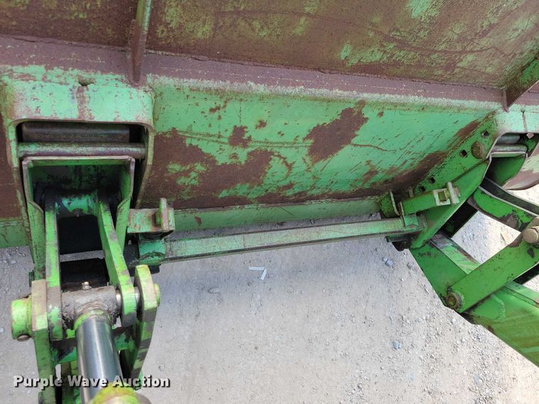 image for item DX7202 1984 John Deere 4650 MFWD tractor