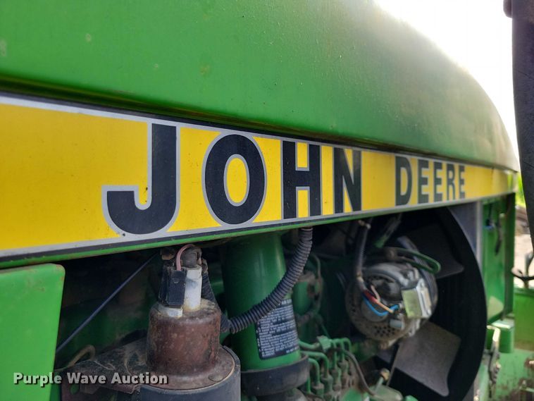 image for item DX7202 1984 John Deere 4650 MFWD tractor