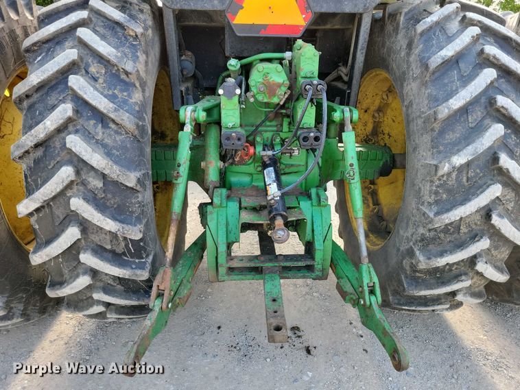image for item DX7202 1984 John Deere 4650 MFWD tractor