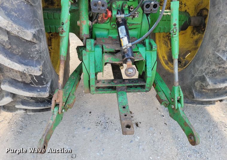 image for item DX7202 1984 John Deere 4650 MFWD tractor