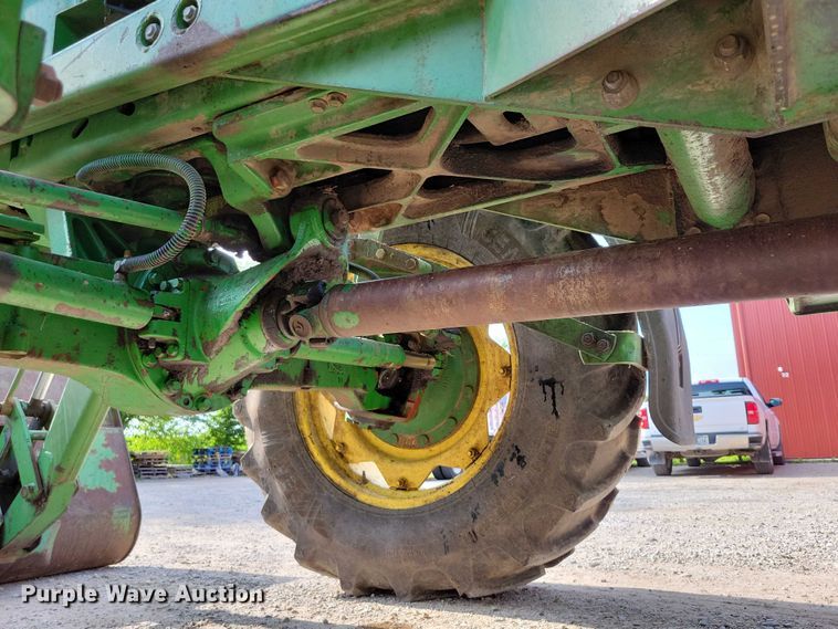 image for item DX7202 1984 John Deere 4650 MFWD tractor