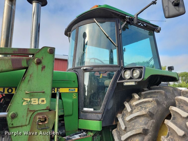 image for item DX7202 1984 John Deere 4650 MFWD tractor