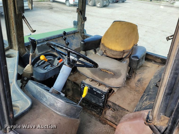 image for item DX7202 1984 John Deere 4650 MFWD tractor