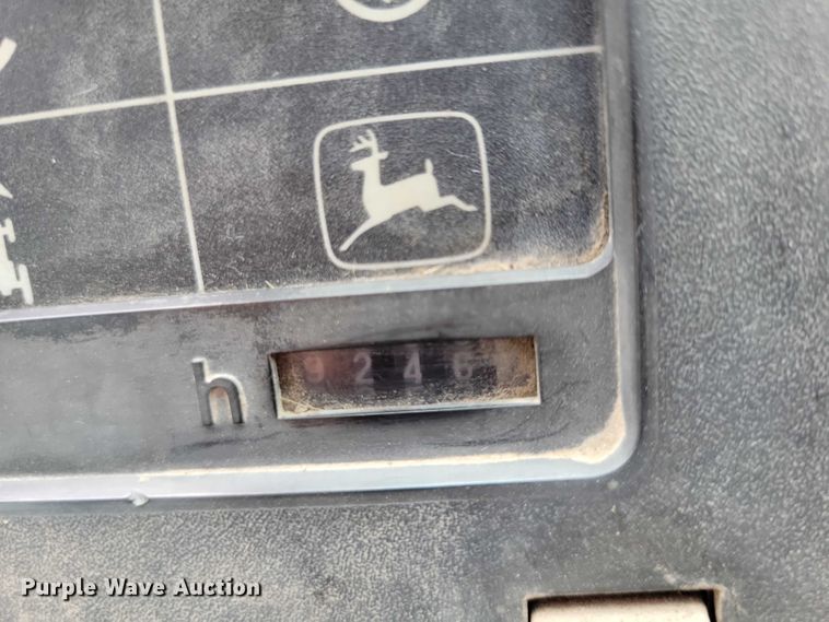 image for item DX7202 1984 John Deere 4650 MFWD tractor