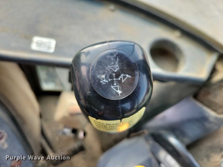 image for item DX7202 1984 John Deere 4650 MFWD tractor