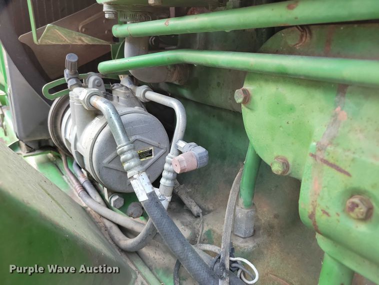 image for item DX7202 1984 John Deere 4650 MFWD tractor