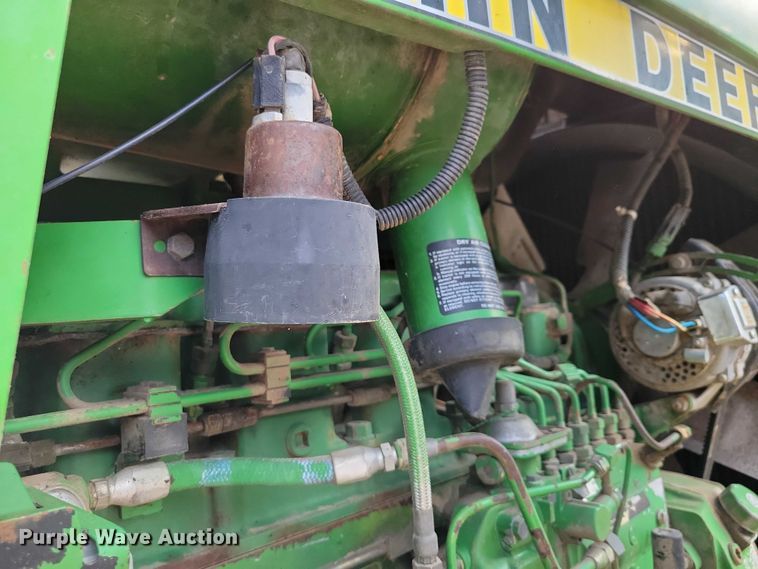 image for item DX7202 1984 John Deere 4650 MFWD tractor