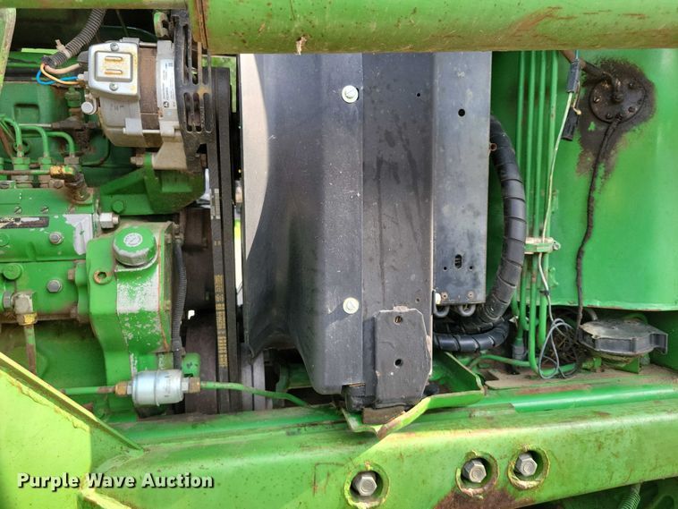 image for item DX7202 1984 John Deere 4650 MFWD tractor