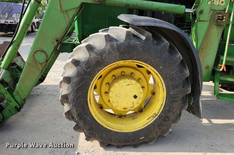 image for item DX7202 1984 John Deere 4650 MFWD tractor