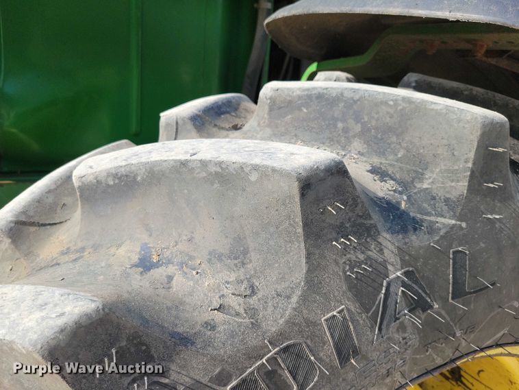 image for item DX7202 1984 John Deere 4650 MFWD tractor