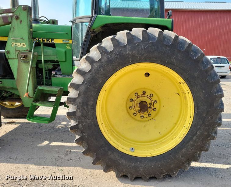 image for item DX7202 1984 John Deere 4650 MFWD tractor