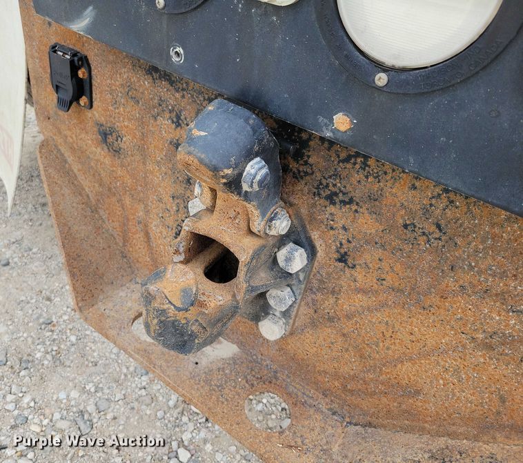 image for item DX7203 2014 Kenworth T660 semi truck