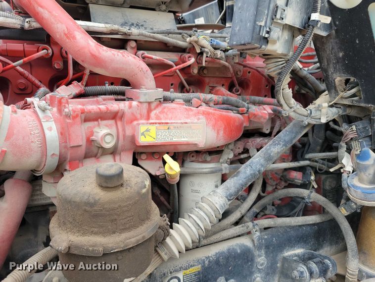 image for item DX7203 2014 Kenworth T660 semi truck