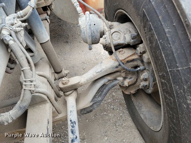 image for item DX7203 2014 Kenworth T660 semi truck