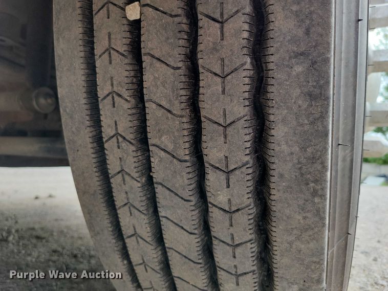 image for item DX7203 2014 Kenworth T660 semi truck