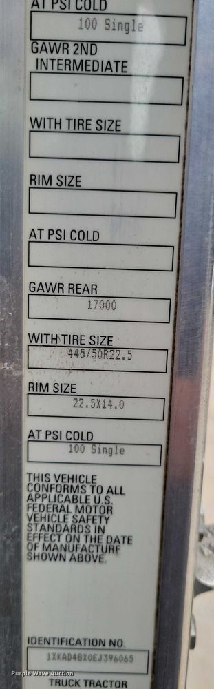 image for item DX7203 2014 Kenworth T660 semi truck