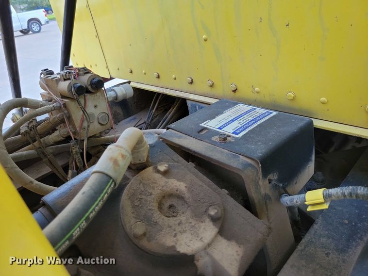 image for item DX7231 2009 Kenworth W900 ready mix truck