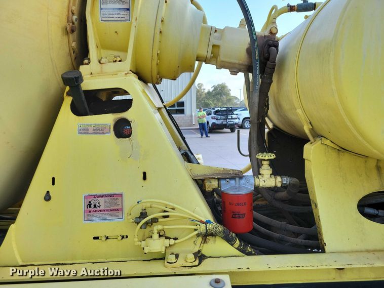 image for item DX7231 2009 Kenworth W900 ready mix truck