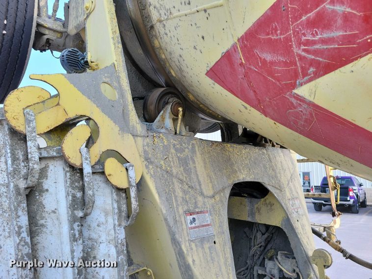 image for item DX7231 2009 Kenworth W900 ready mix truck