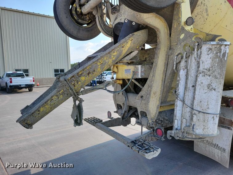 image for item DX7231 2009 Kenworth W900 ready mix truck