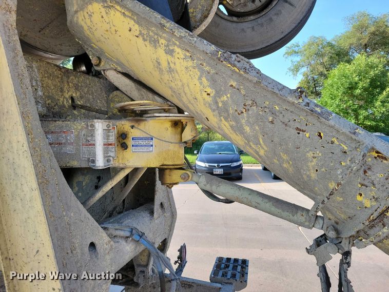 image for item DX7231 2009 Kenworth W900 ready mix truck