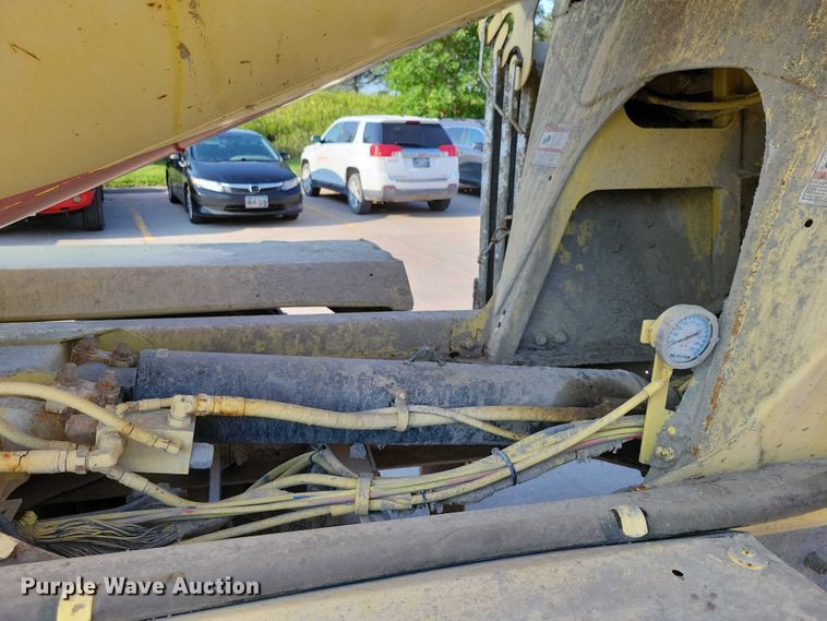 image for item DX7231 2009 Kenworth W900 ready mix truck