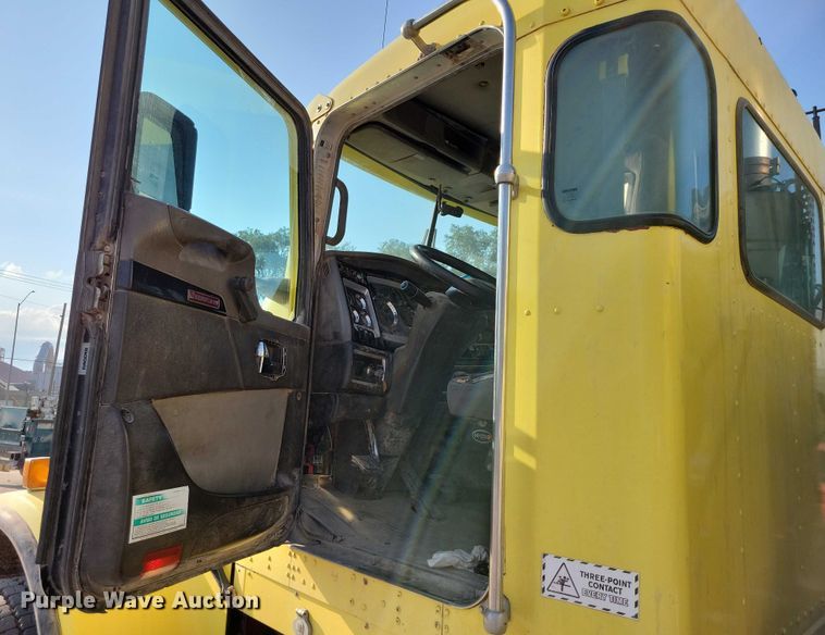 image for item DX7231 2009 Kenworth W900 ready mix truck