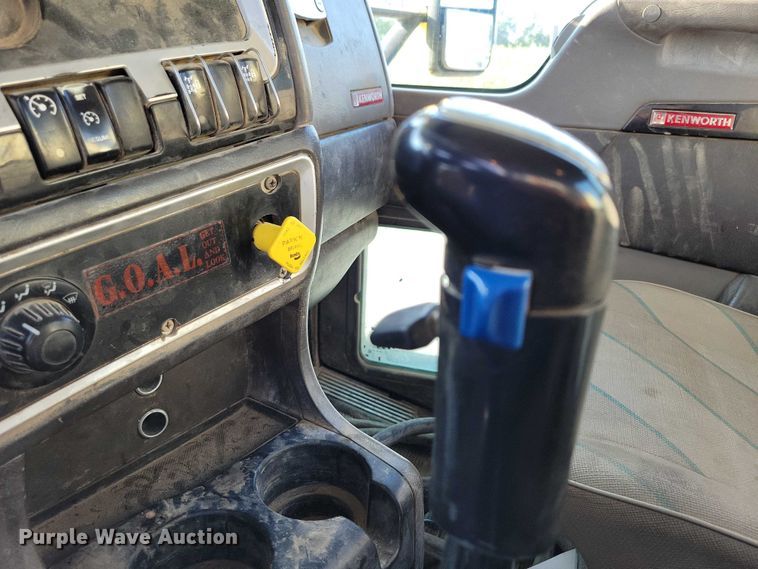 image for item DX7231 2009 Kenworth W900 ready mix truck