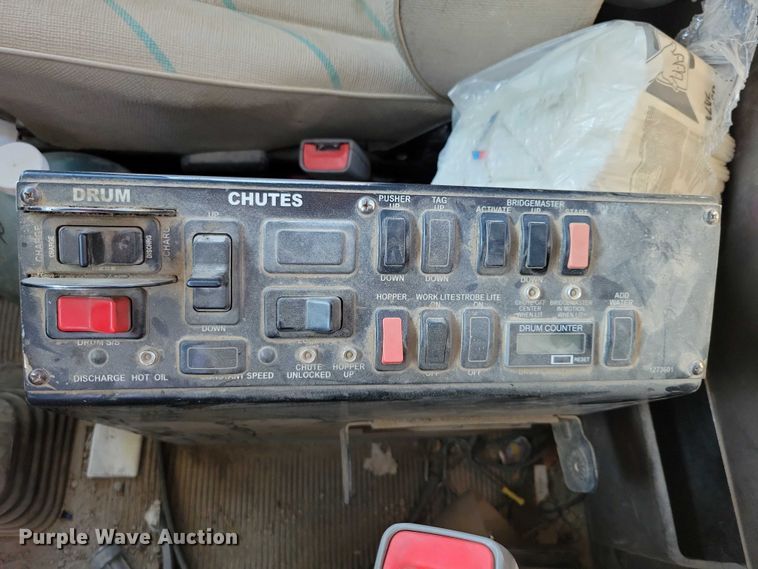 image for item DX7231 2009 Kenworth W900 ready mix truck