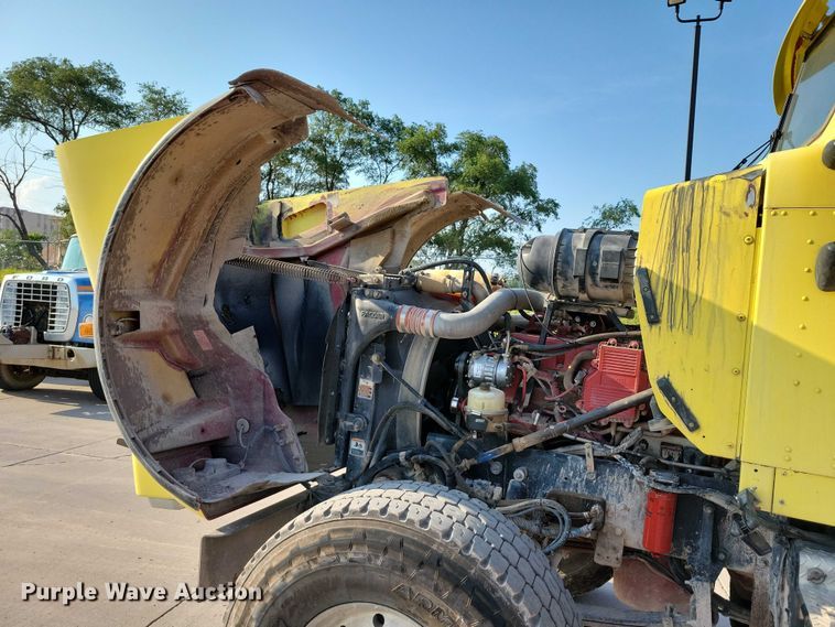 image for item DX7231 2009 Kenworth W900 ready mix truck