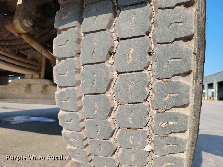 image for item DX7231 2009 Kenworth W900 ready mix truck