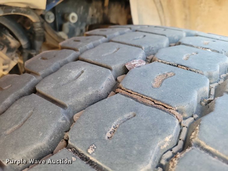 image for item DX7231 2009 Kenworth W900 ready mix truck