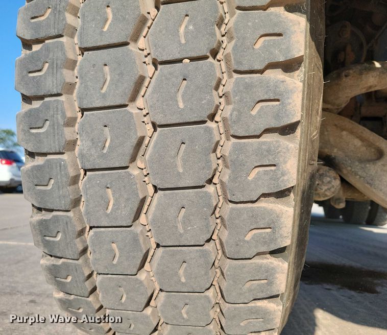 image for item DX7231 2009 Kenworth W900 ready mix truck