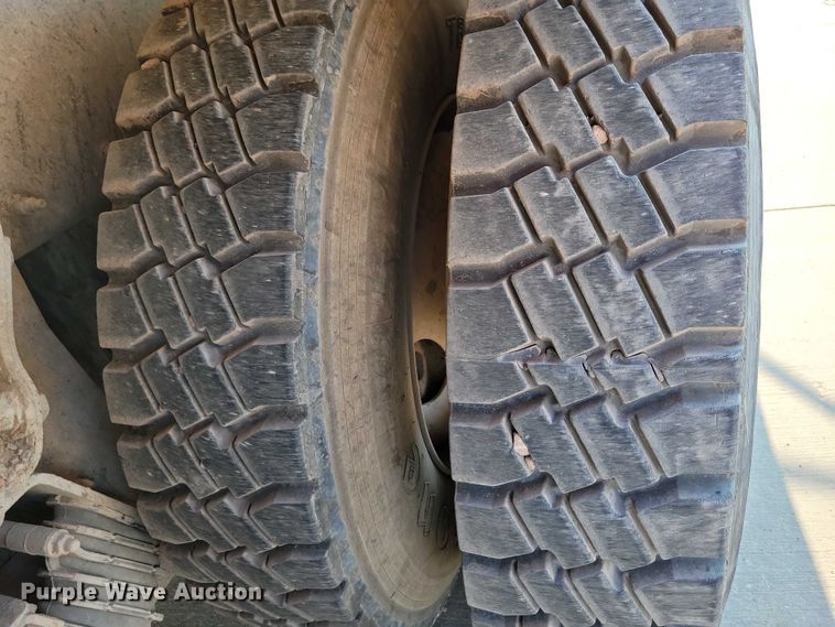 image for item DX7231 2009 Kenworth W900 ready mix truck