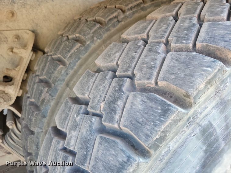 image for item DX7231 2009 Kenworth W900 ready mix truck