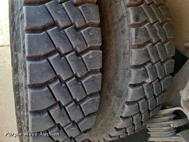 image for item DX7231 2009 Kenworth W900 ready mix truck