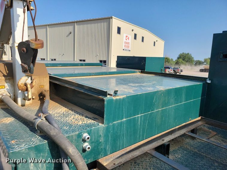 image for item DX7233 1993 Chevrolet C3500 utility bed pickup truck