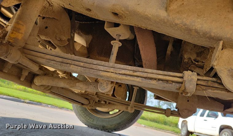 image for item DX7233 1993 Chevrolet C3500 utility bed pickup truck