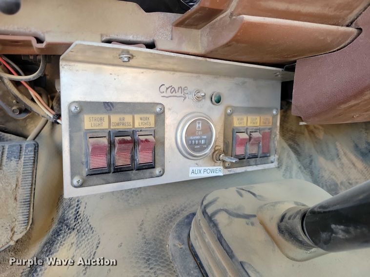 image for item DX7233 1993 Chevrolet C3500 utility bed pickup truck