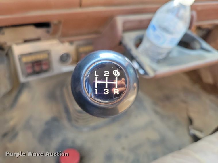 image for item DX7233 1993 Chevrolet C3500 utility bed pickup truck