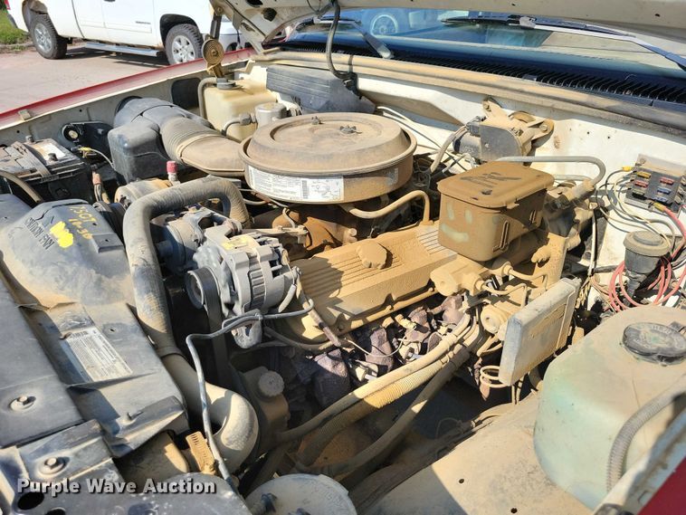 image for item DX7233 1993 Chevrolet C3500 utility bed pickup truck