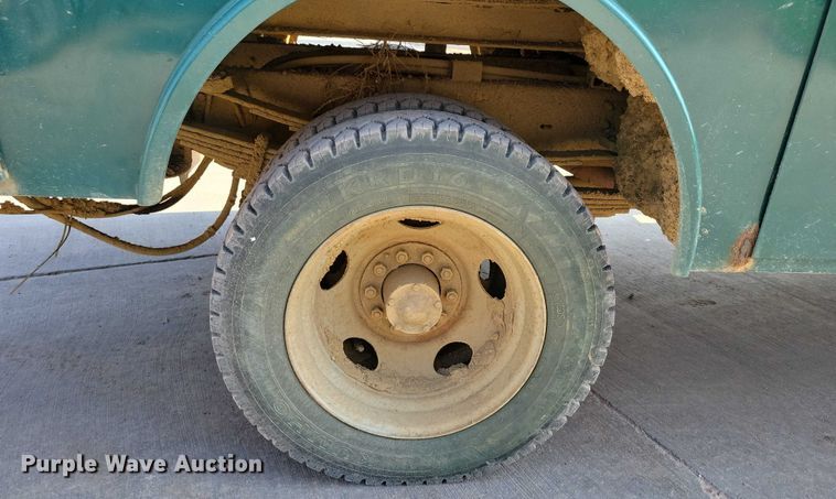 image for item DX7233 1993 Chevrolet C3500 utility bed pickup truck